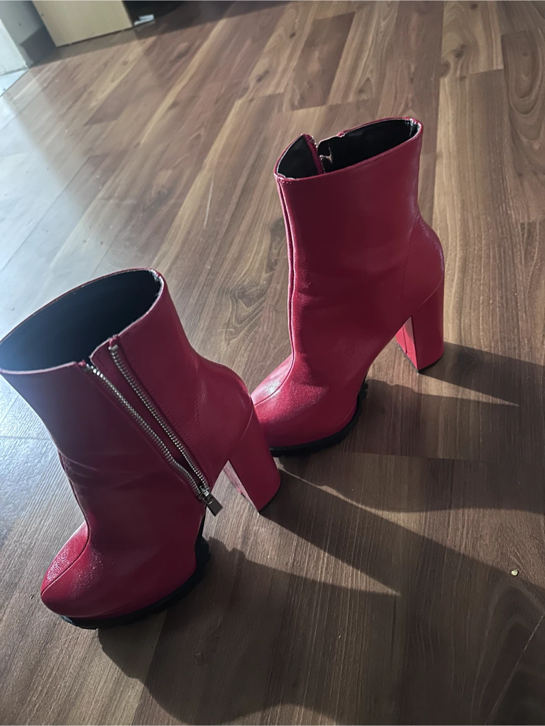 Red Ankle Boots - photo 4