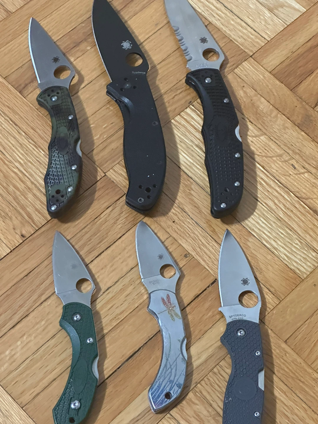 6 Spyderco Folding Knives Lot