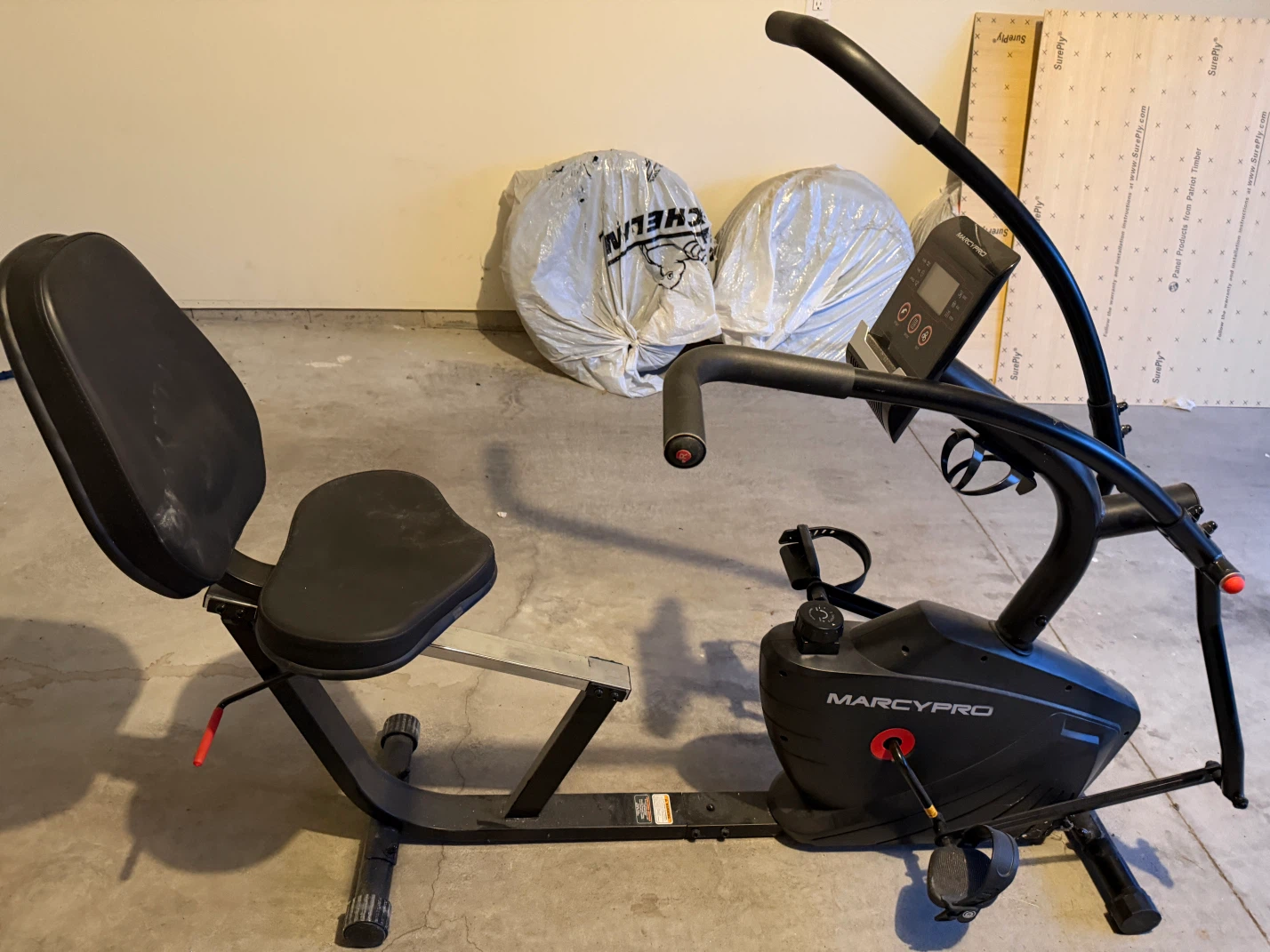 Marcy Pro Recumbent Exercise Bike – Excellent Condition - photo 3