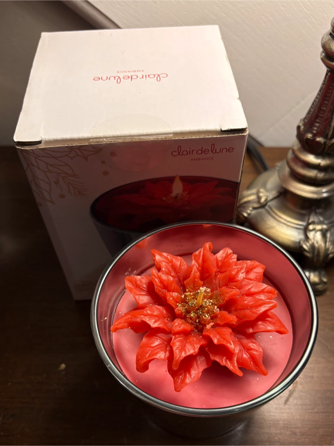 ✨✨Clair de Lune Frosted Cranberry Scented Candle
