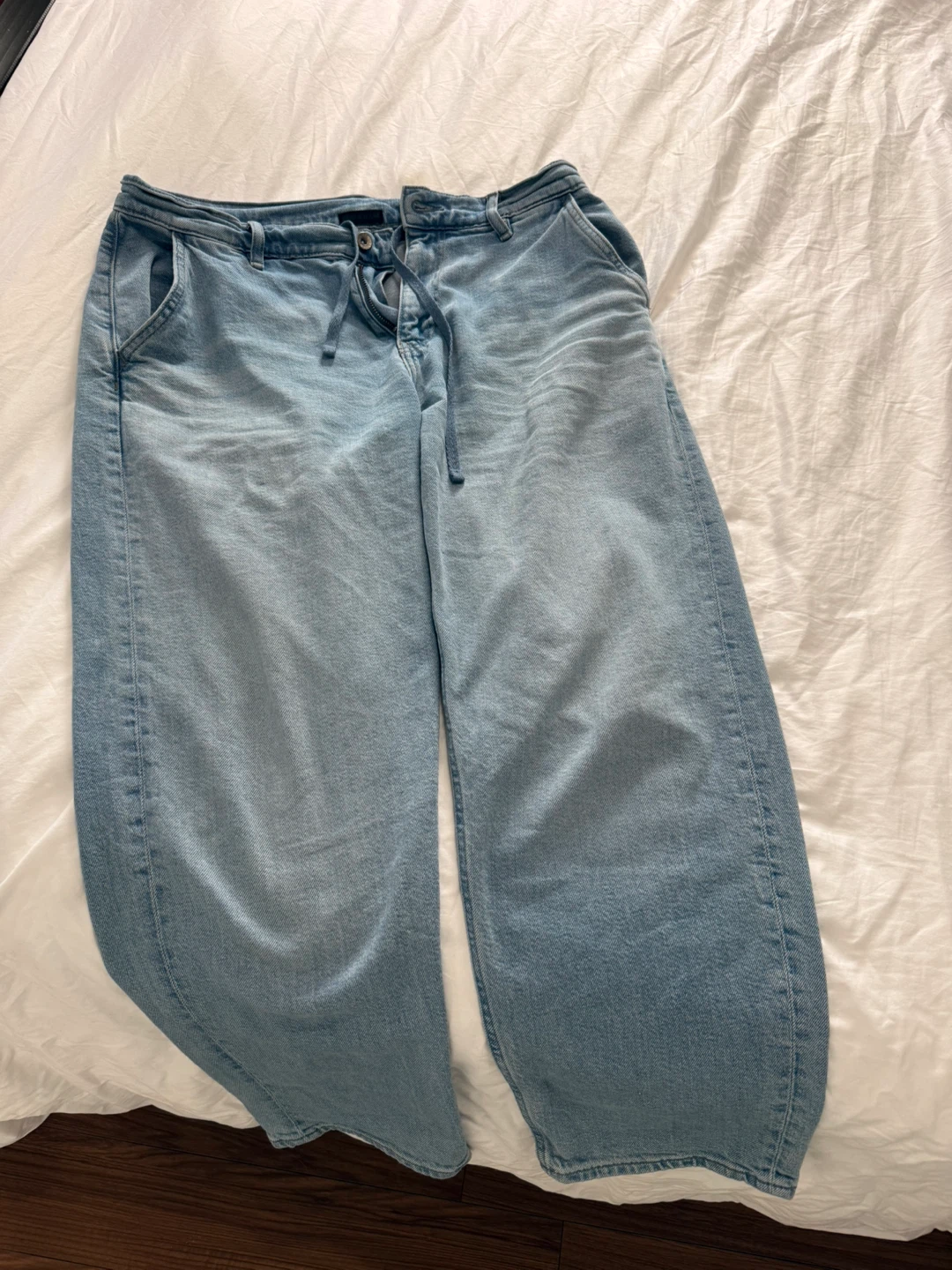Uniqlo men’s jeans