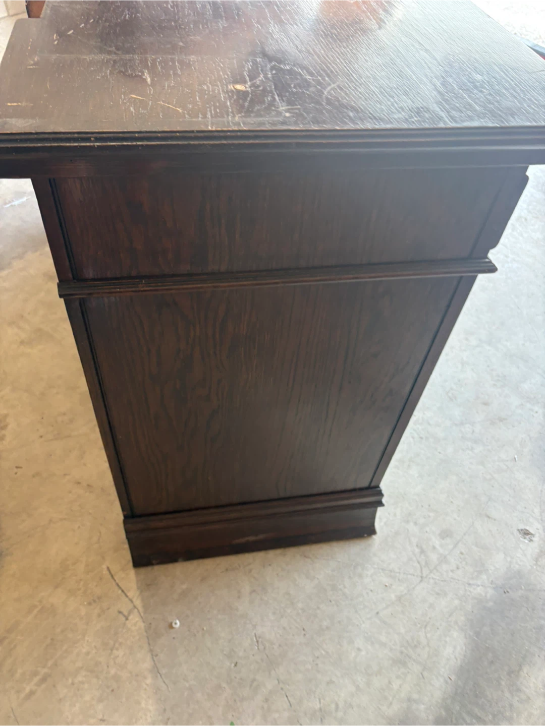 Free delivery used Vintage Oak Sideboard Buffet - photo 4