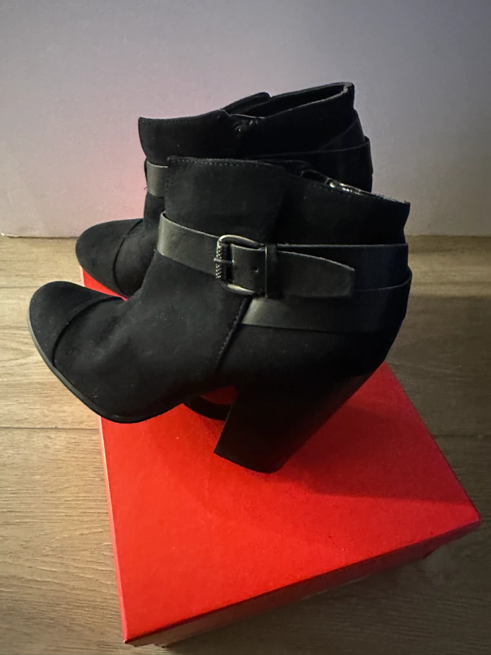 Black Ankle Boots - photo 2
