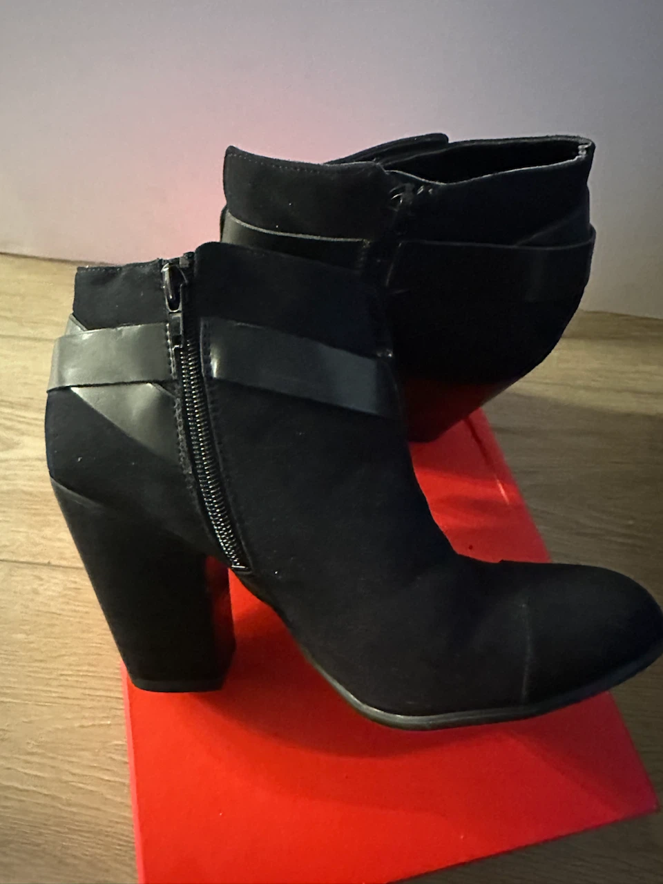 Black Ankle Boots - photo 3