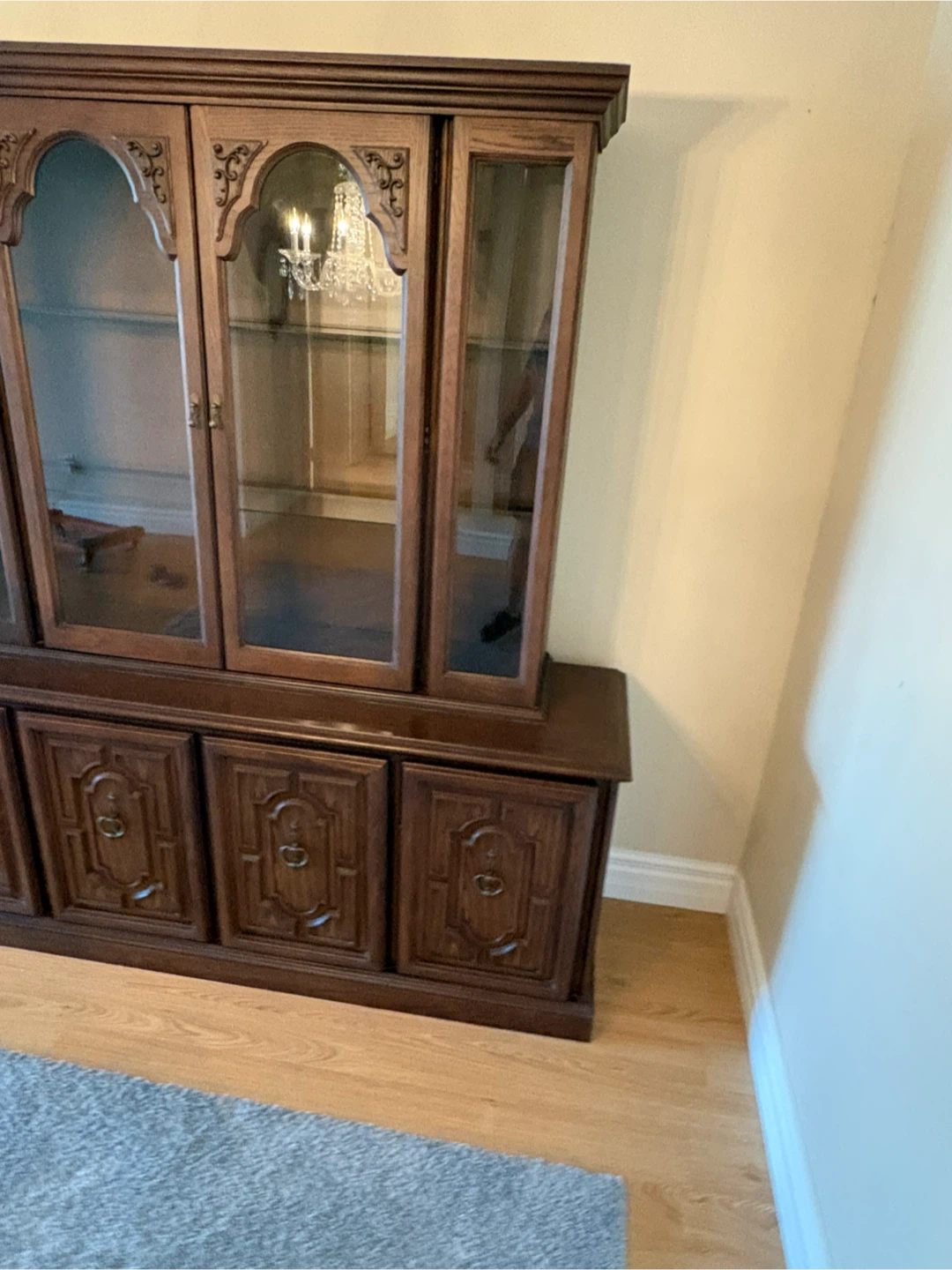 Free delivery used Wooden China Cabinet - photo 5