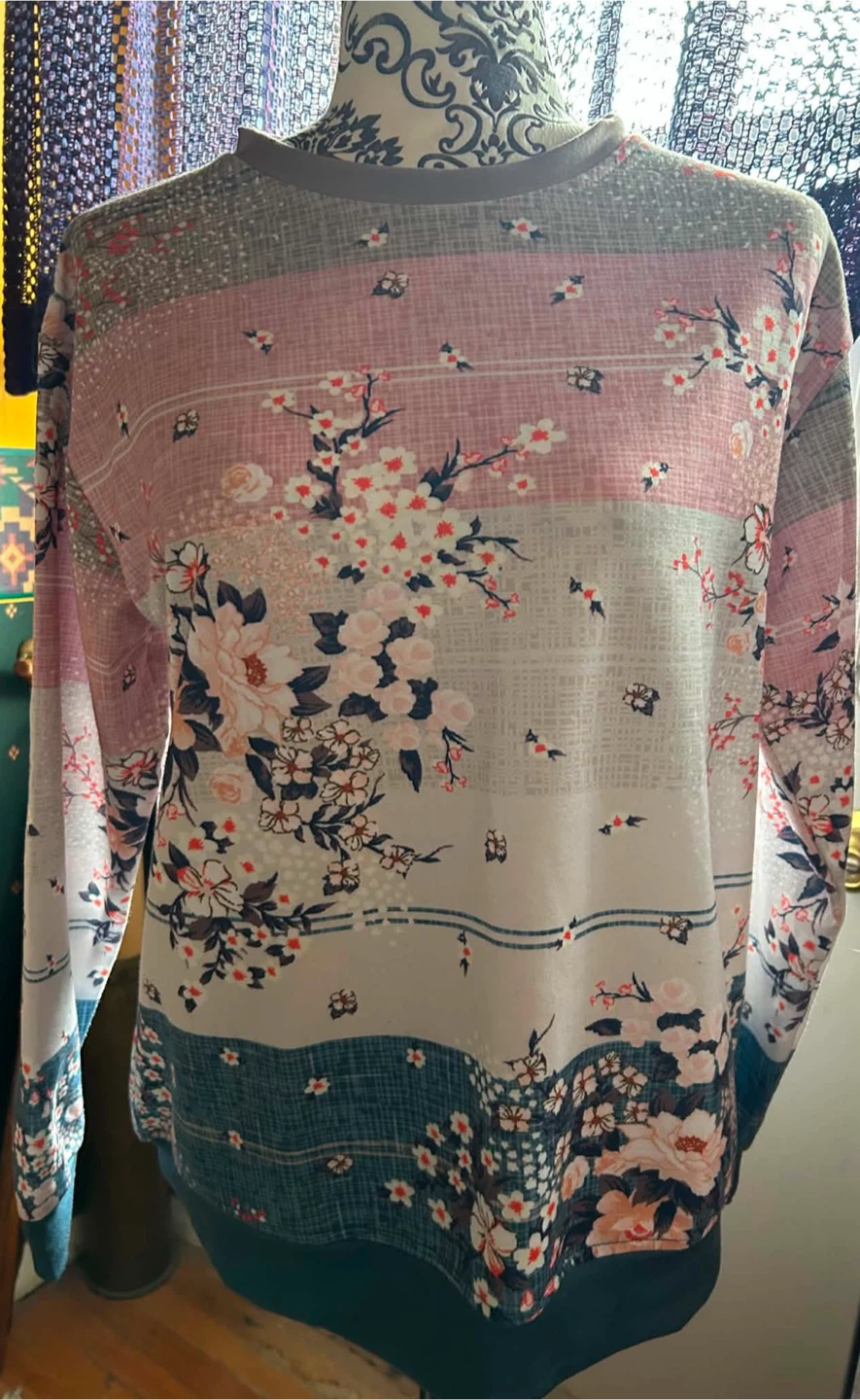 Long Sleeve Floral Print Top - photo 2