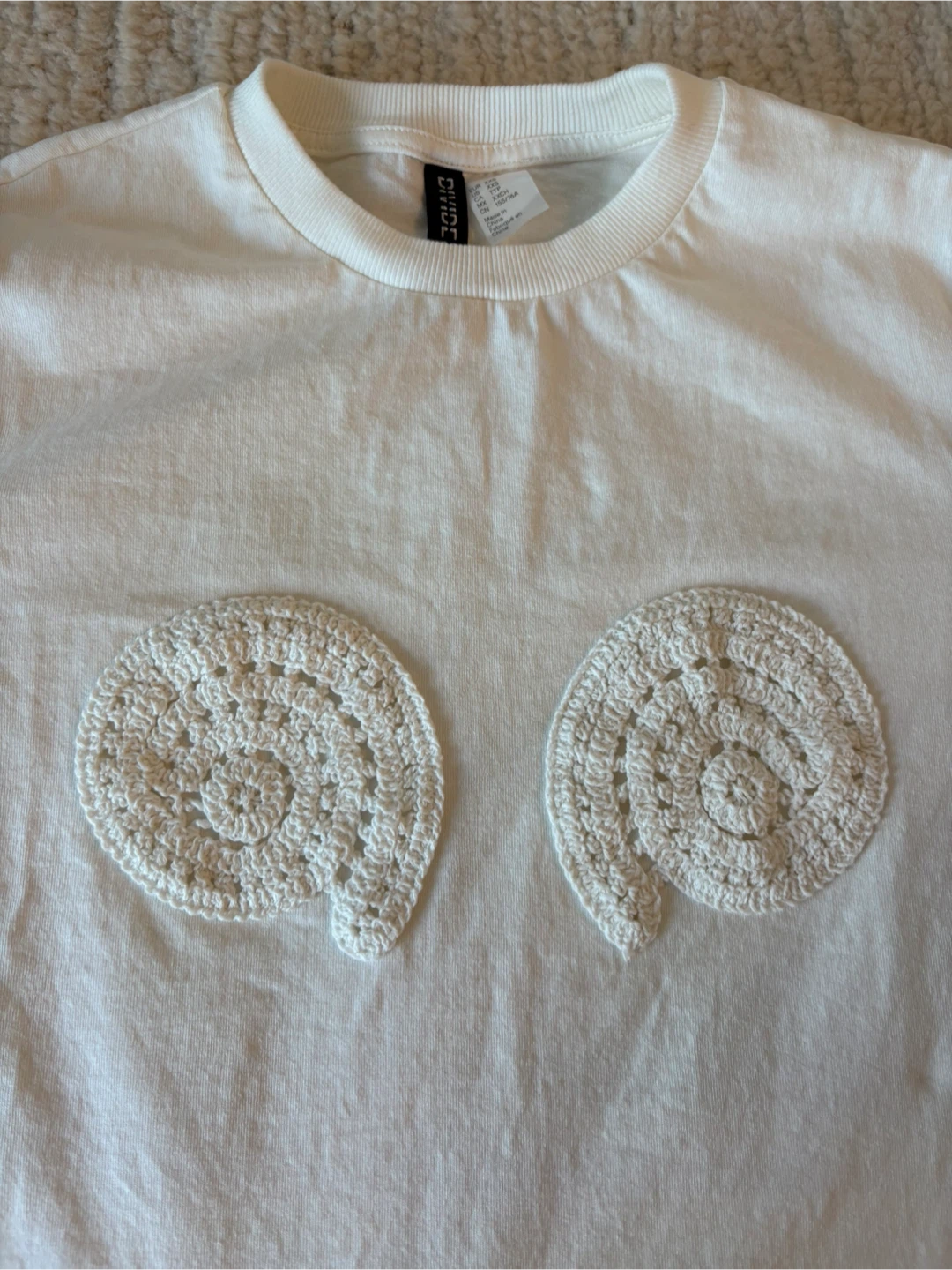 DIVIDED White T-Shirt with Crochet Detailing - photo 3