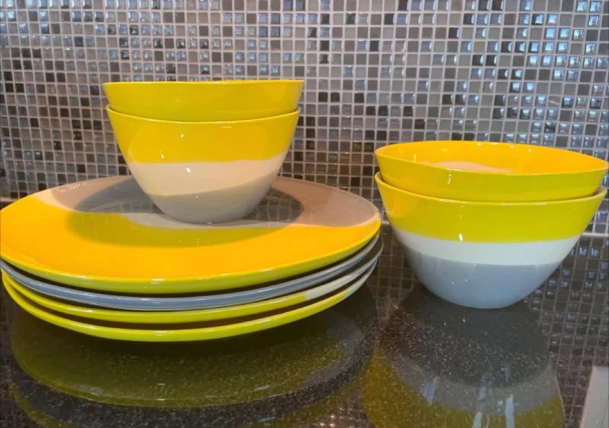 Designer dinnerware 8 piece / Crate and Barrel
