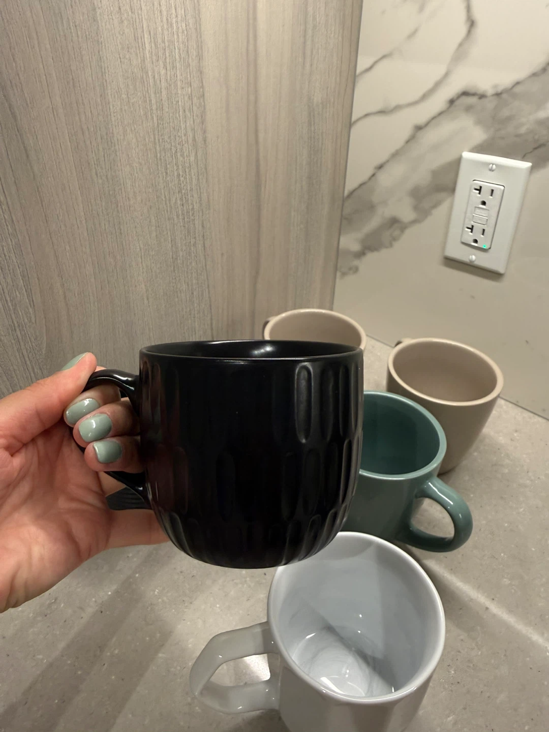 Assorted ceramic coffee mugs set of 7 - photo 4