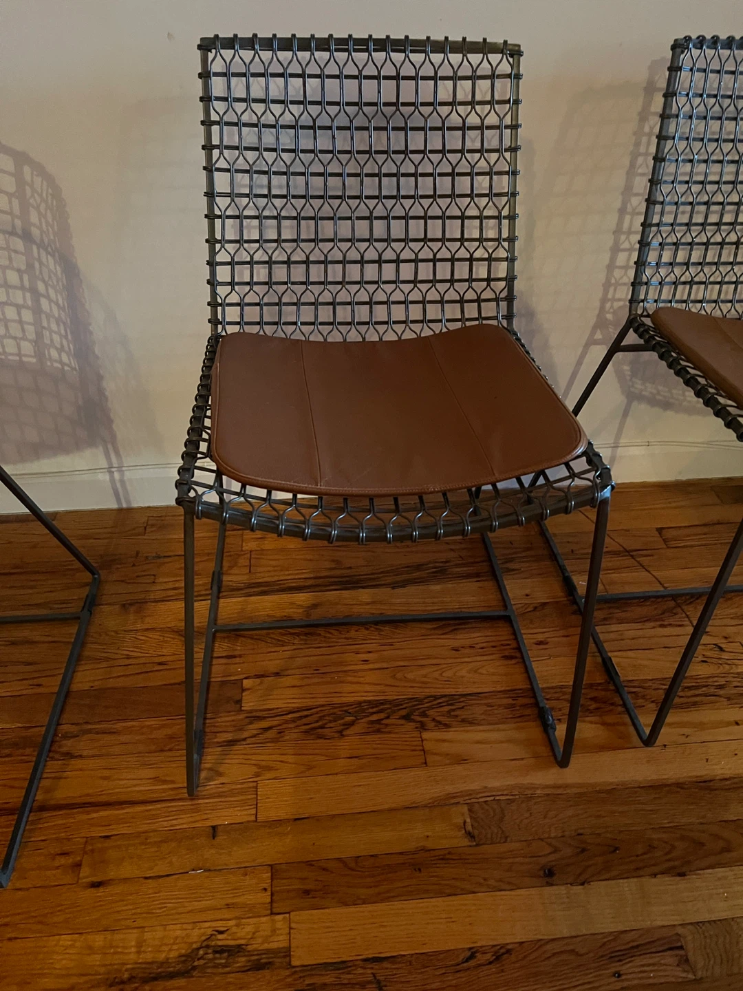 Set of 5 Metal mesh dining chairs with leather seat - photo 2