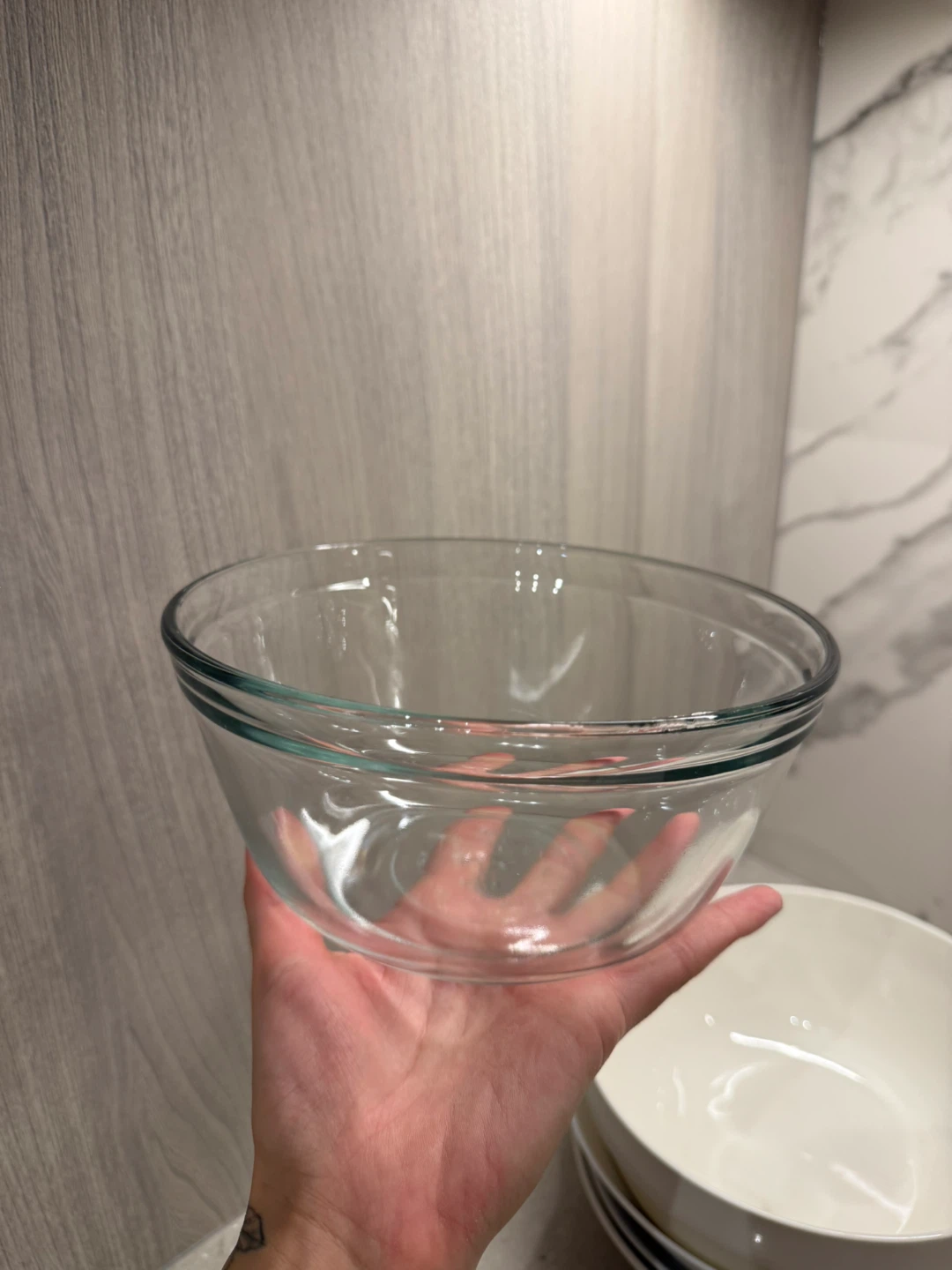 Assorted ceramic and glass serving bowls - photo 3