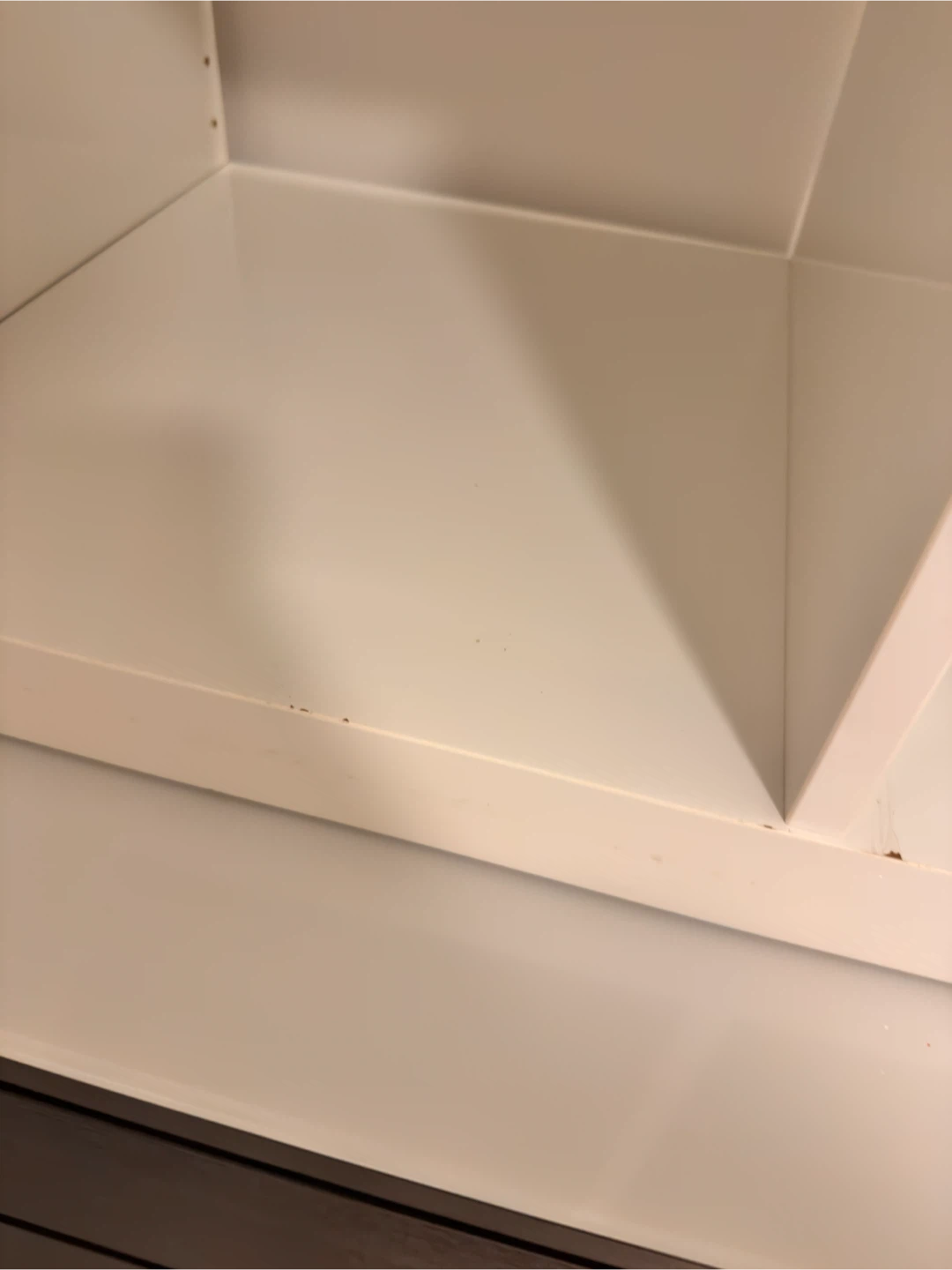 IKEA KALLAX shelving unit in white - photo 3