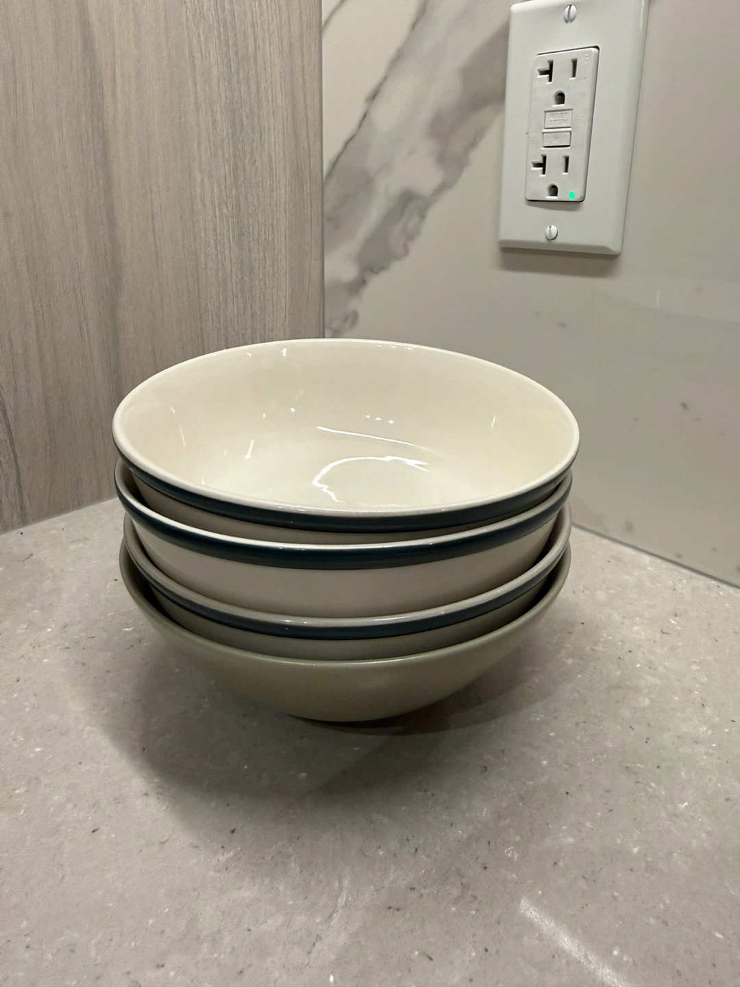 Set of 4 cream and olive ceramic bowls