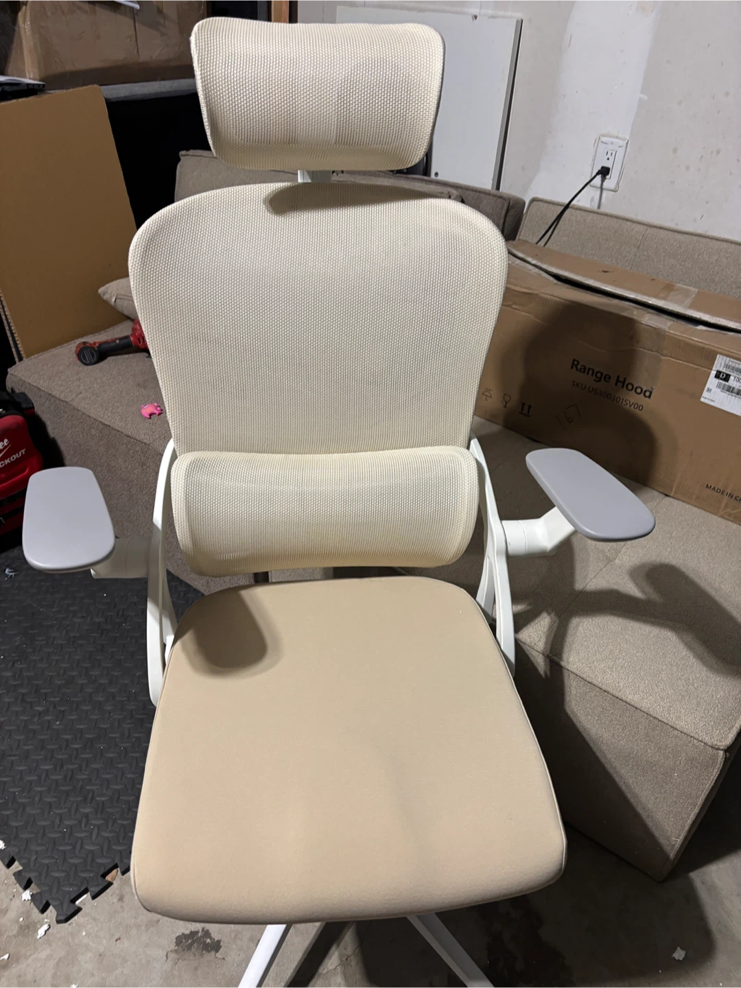 Ergonomic Office Chair - White/Tan Mesh - photo 2