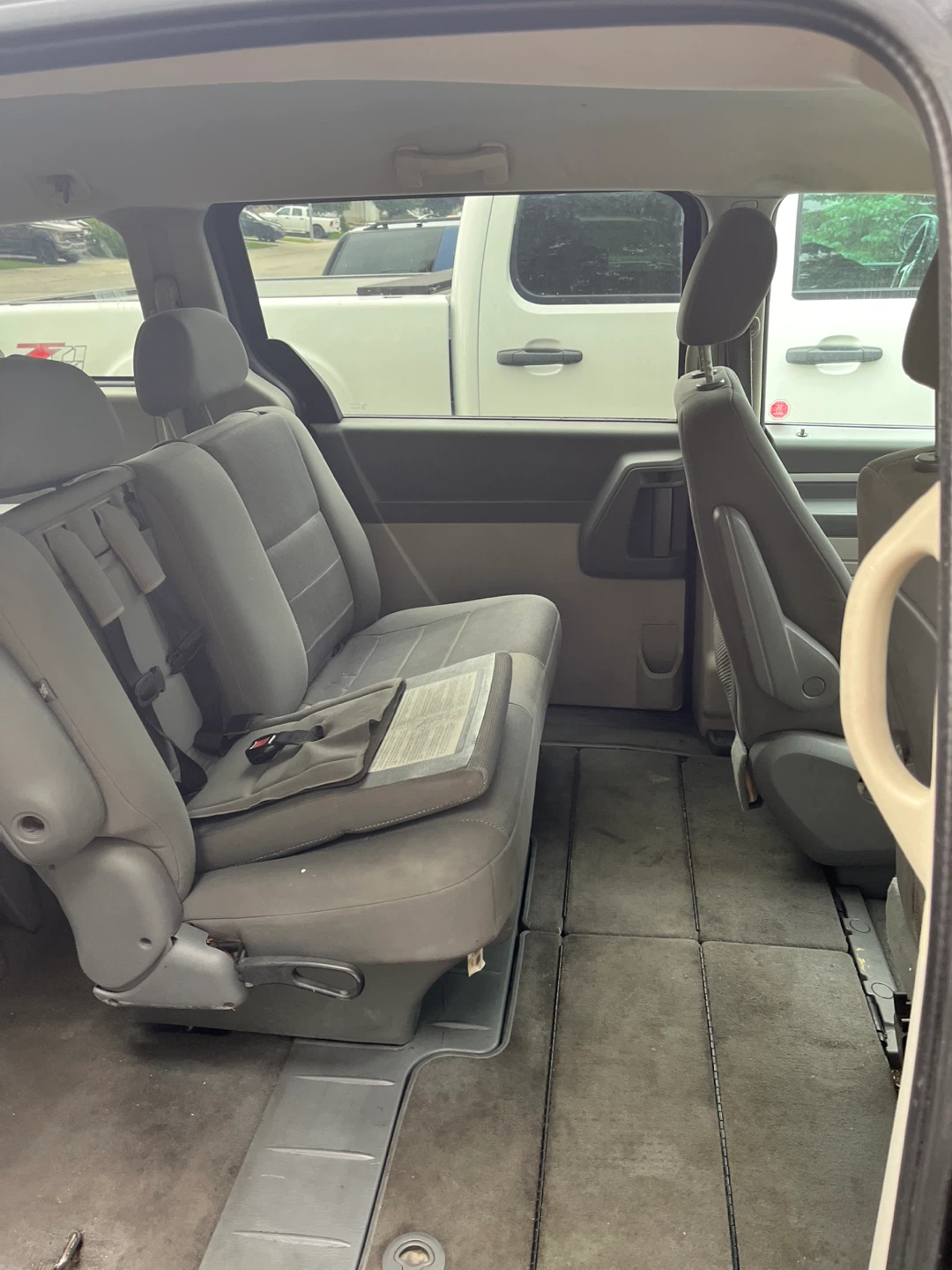 2009 Dodge Caravan - photo 4