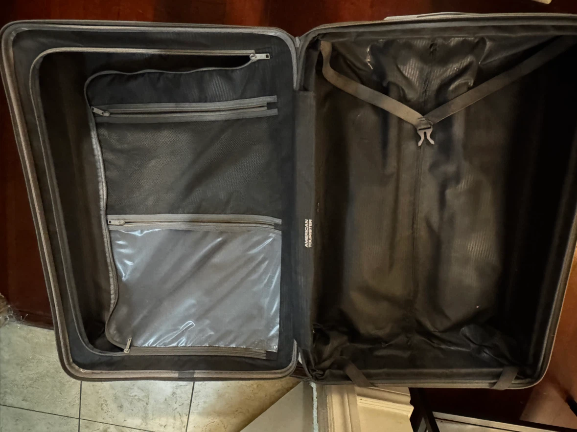 Silver American Tourister Hardside Luggage - photo 3