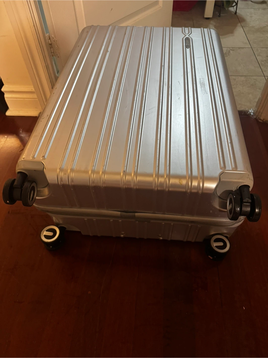 Silver American Tourister Hardside Luggage - photo 4
