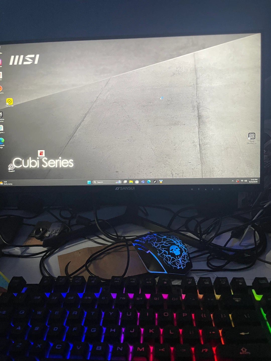 White Gaming/streaming Desk - photo 5