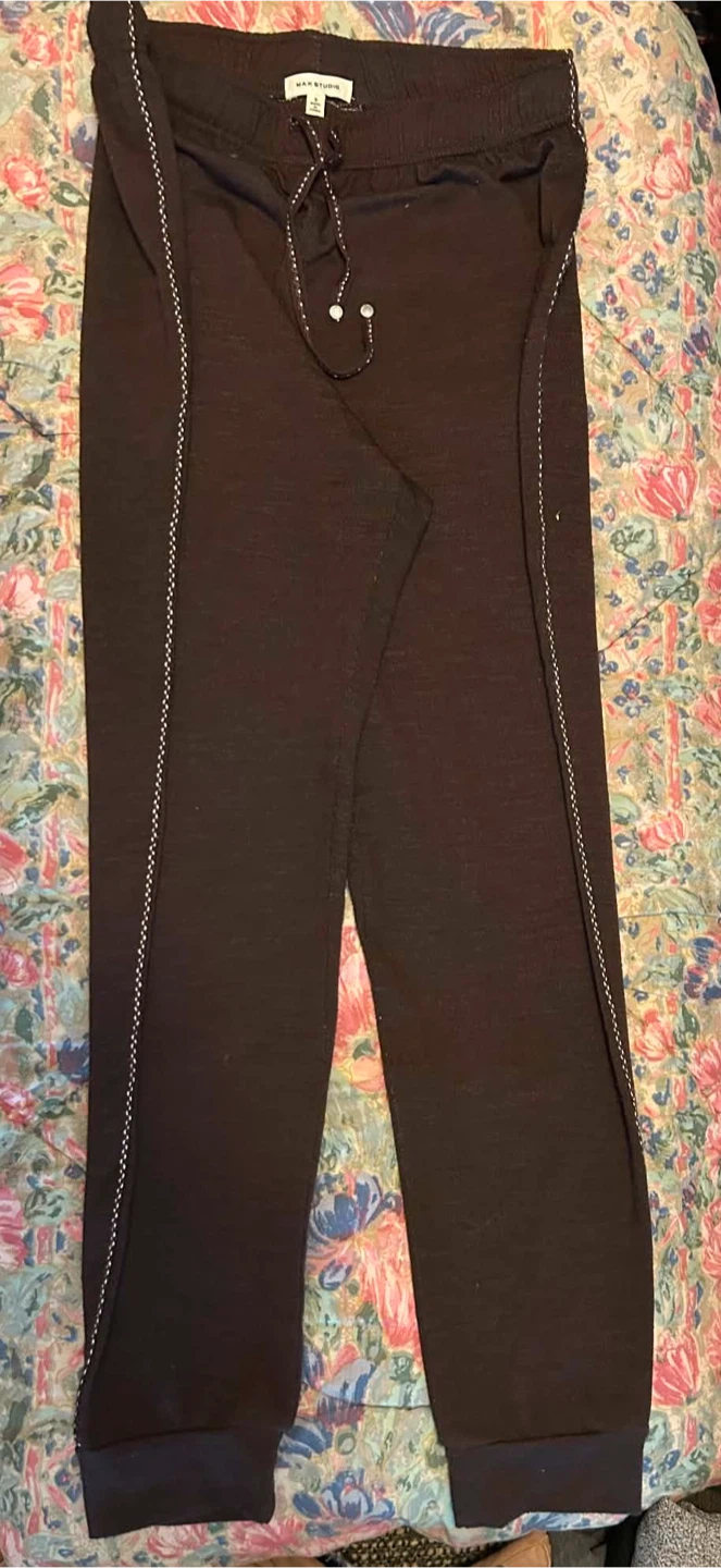 Max Studio Joggers - Size Medium