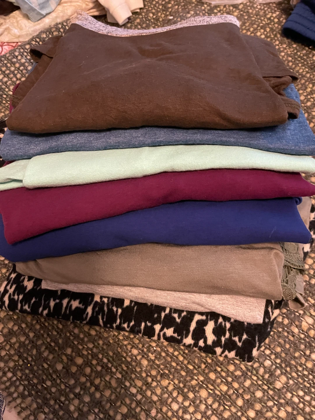 Bundle of Women's Tops - photo 3