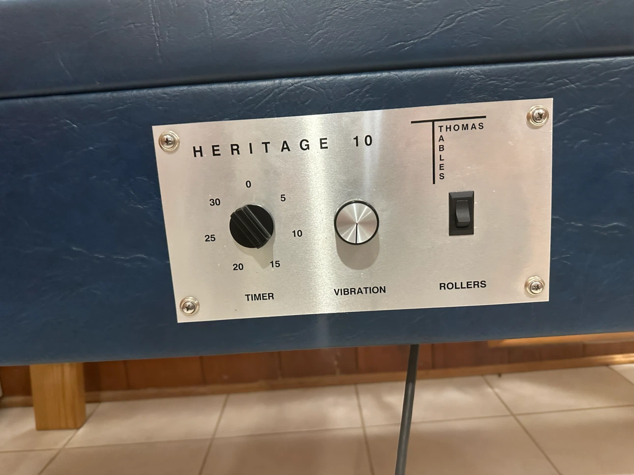 Thomas Tables Heritage 10 Massage Table