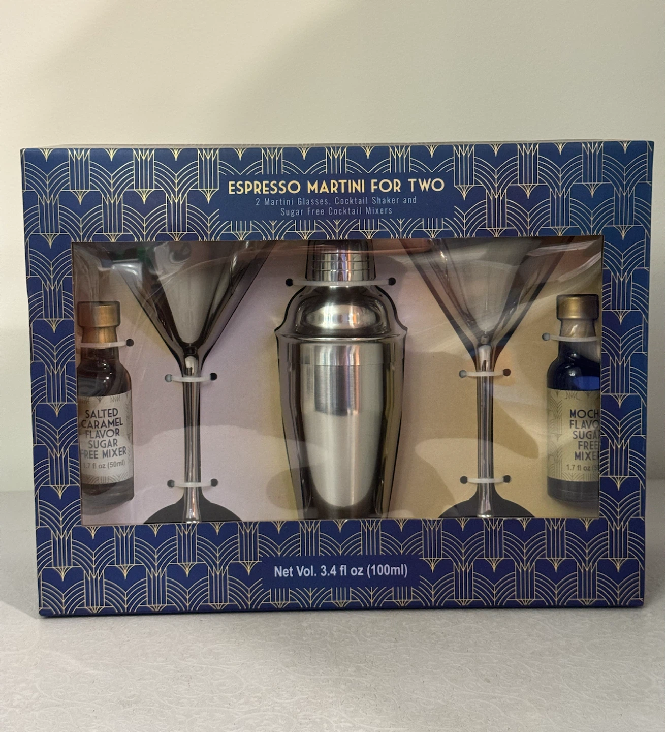 Cocktail Shaker & 2 Martini glasses