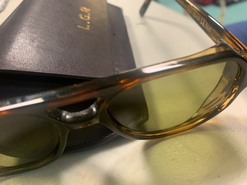 L.G.R Sunglasses with Case