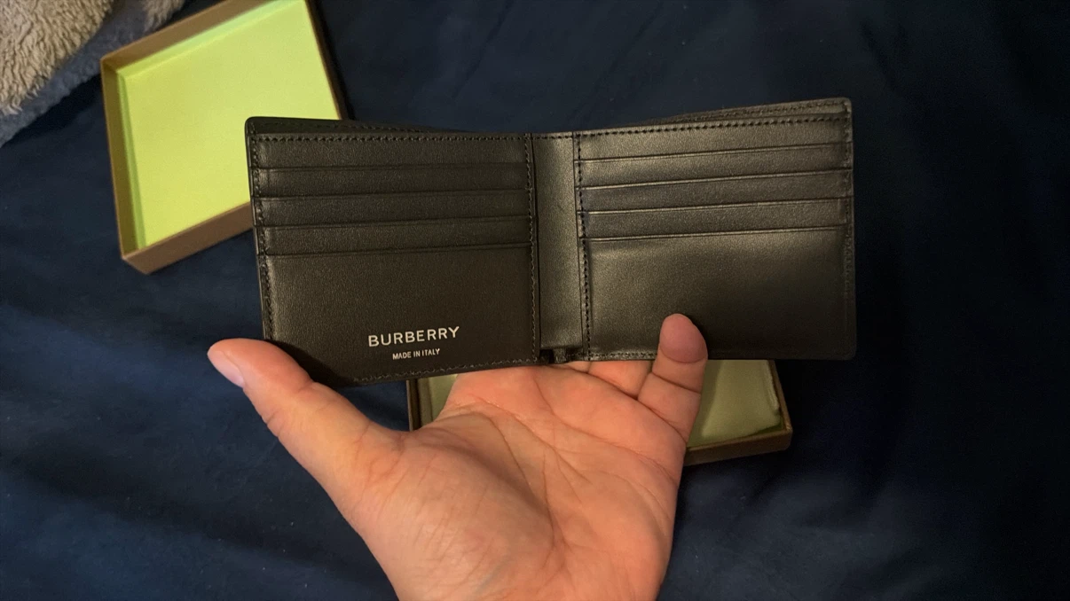 Burberry Bi-Fold Wallet - photo 2