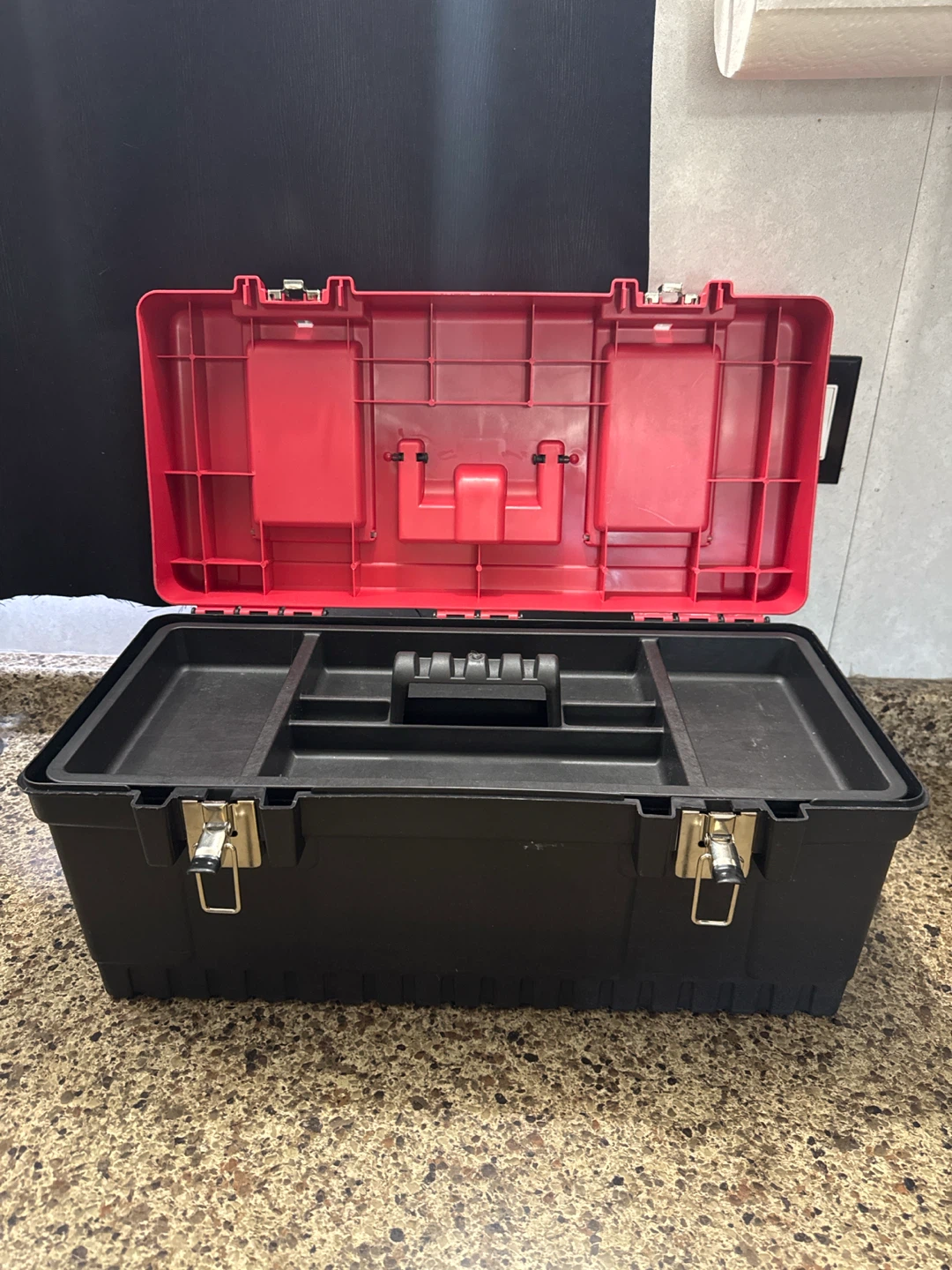 Red and black plastic toolbox - photo 3