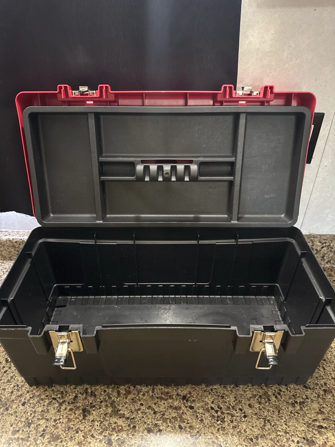 Red and black plastic toolbox - photo 4