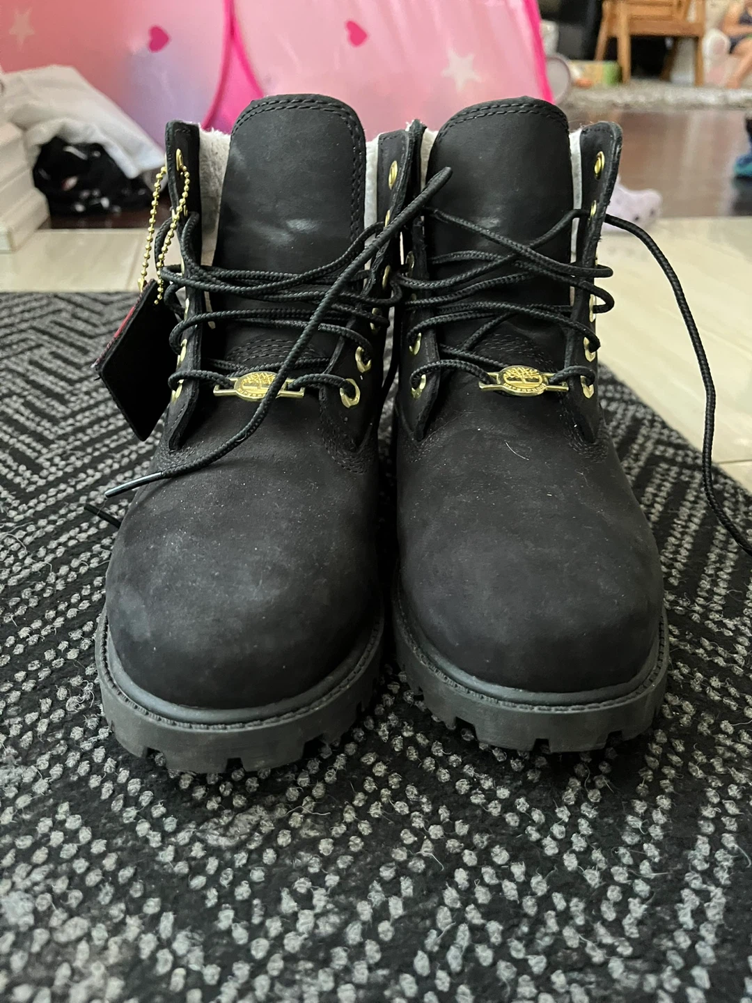 Black and gold limited edition timberlands - photo 2