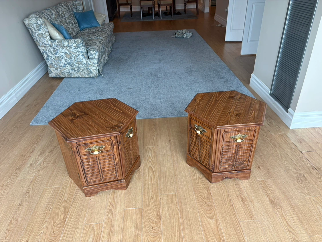 Free delivery used Set of 2 Hexagonal Wooden End Tables
