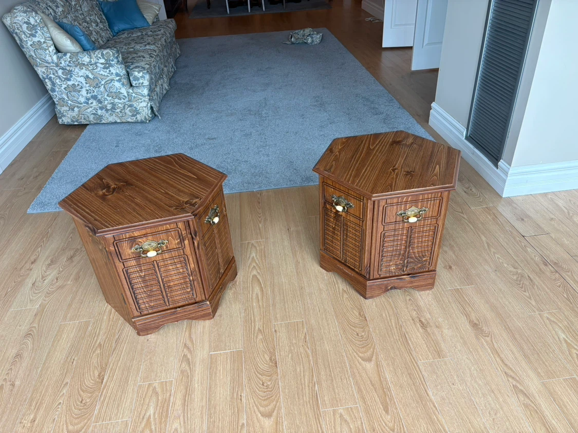 Free delivery used Set of 2 Hexagonal Wooden End Tables - photo 3