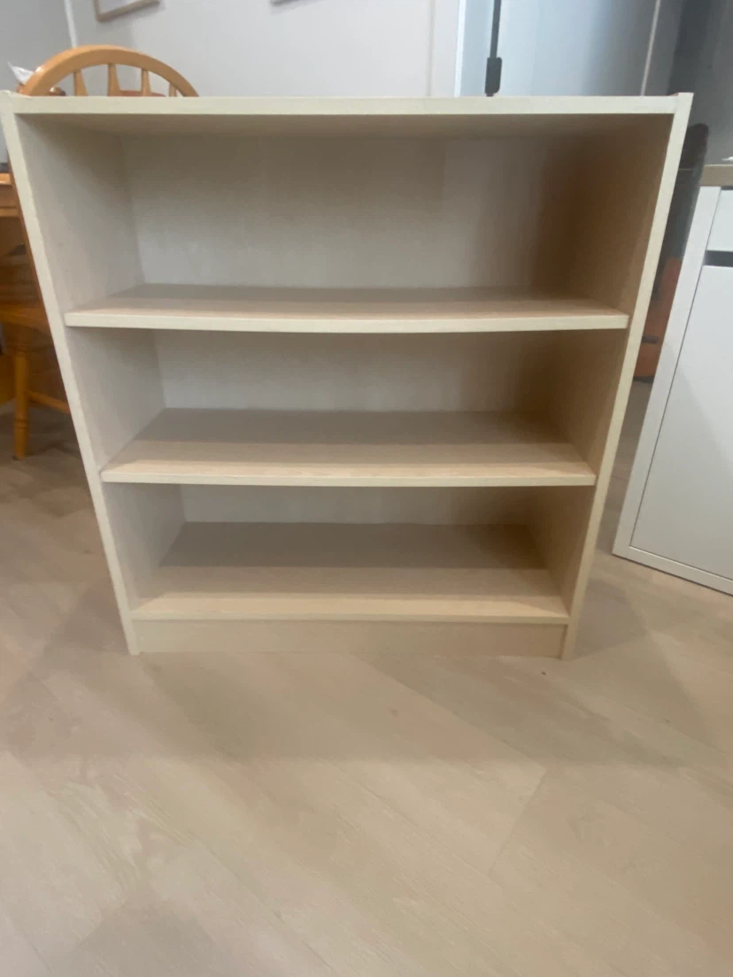 Mainstays 3-tier bookshelf