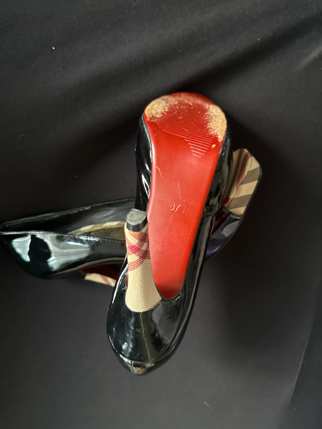 Vintage Black Patent Heels Burberry Check Accent - photo 2