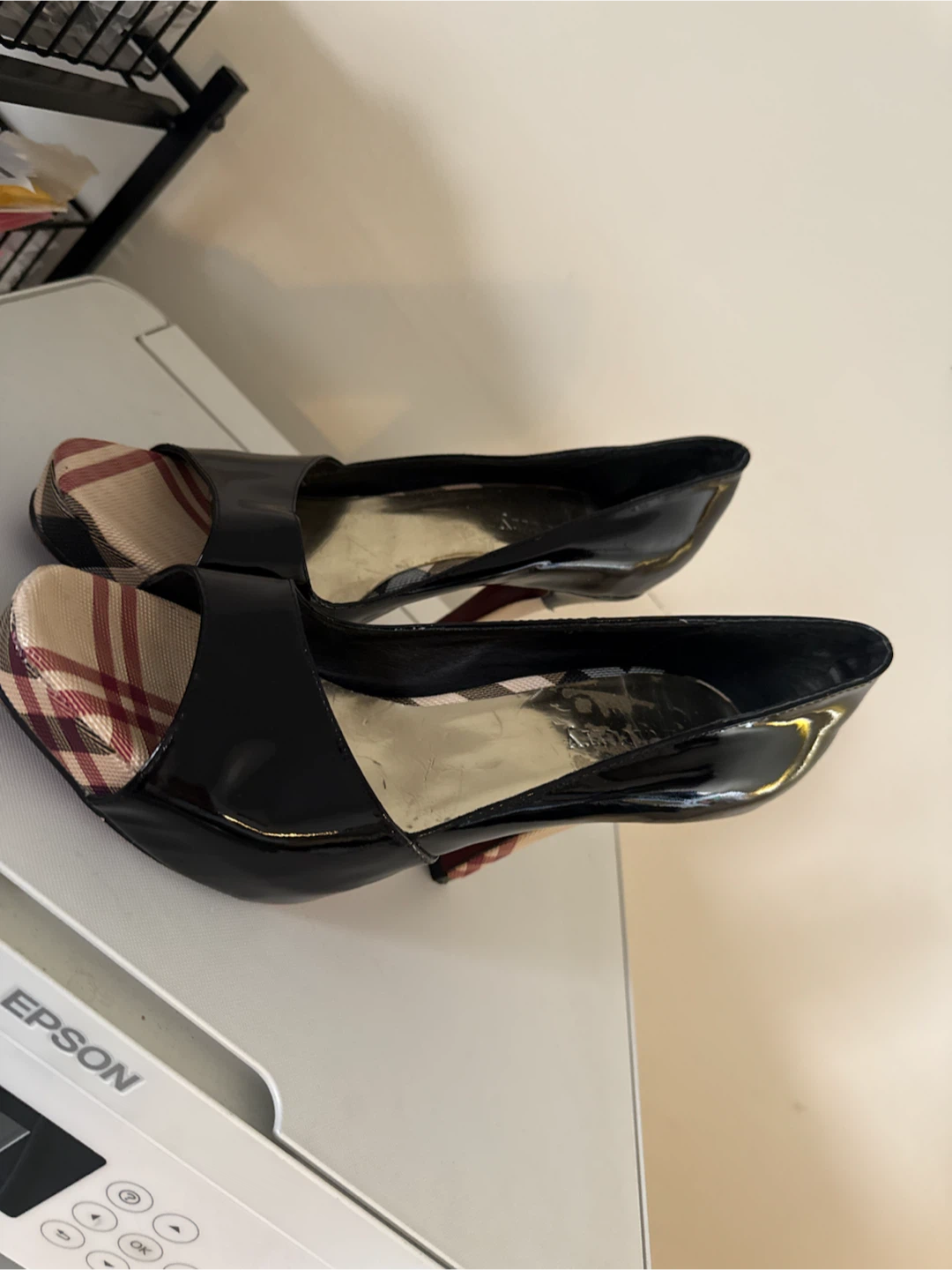 Vintage Black Patent Heels Burberry Check Accent - photo 4