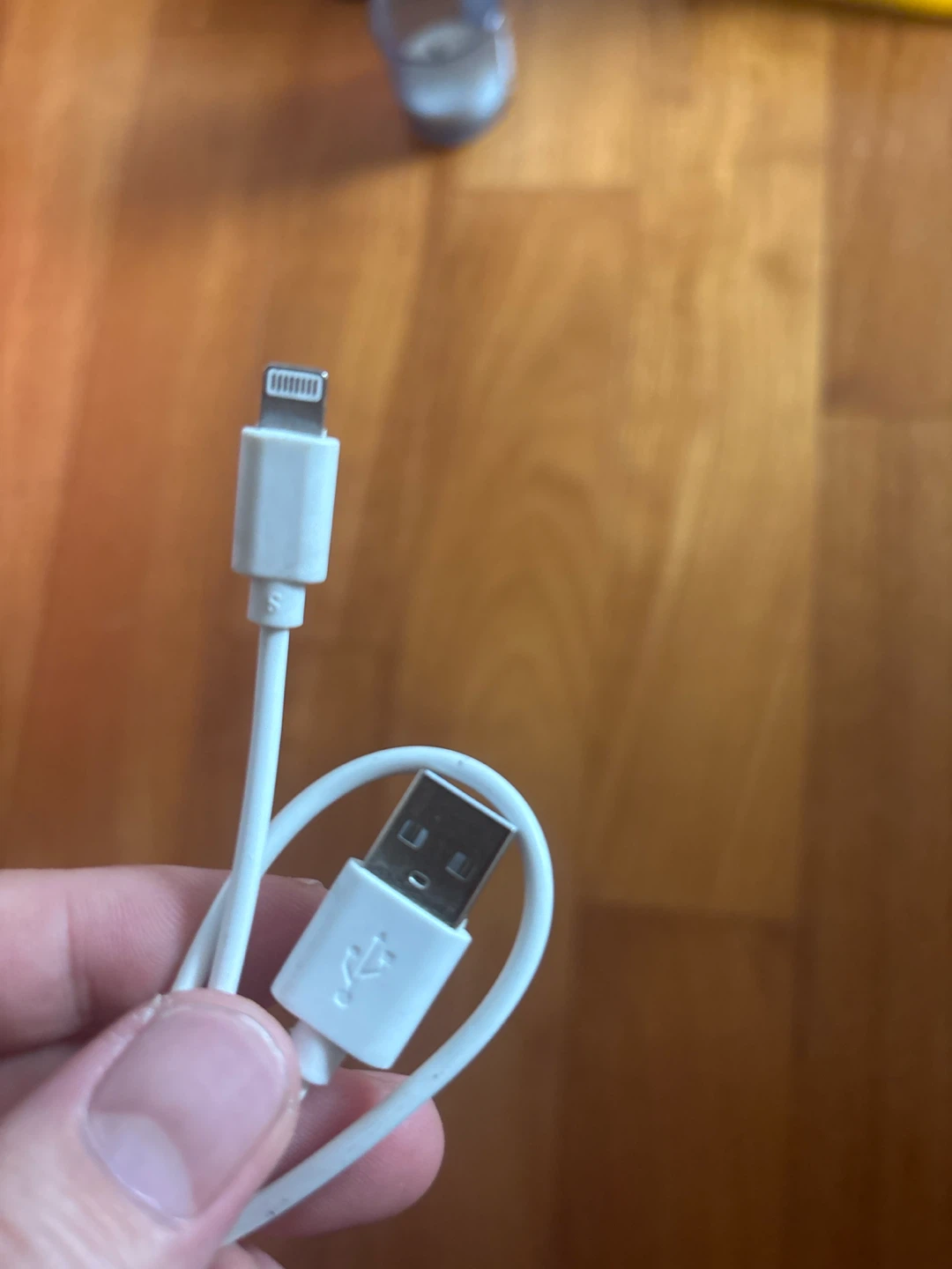 White Lightning to USB Cable - photo 3