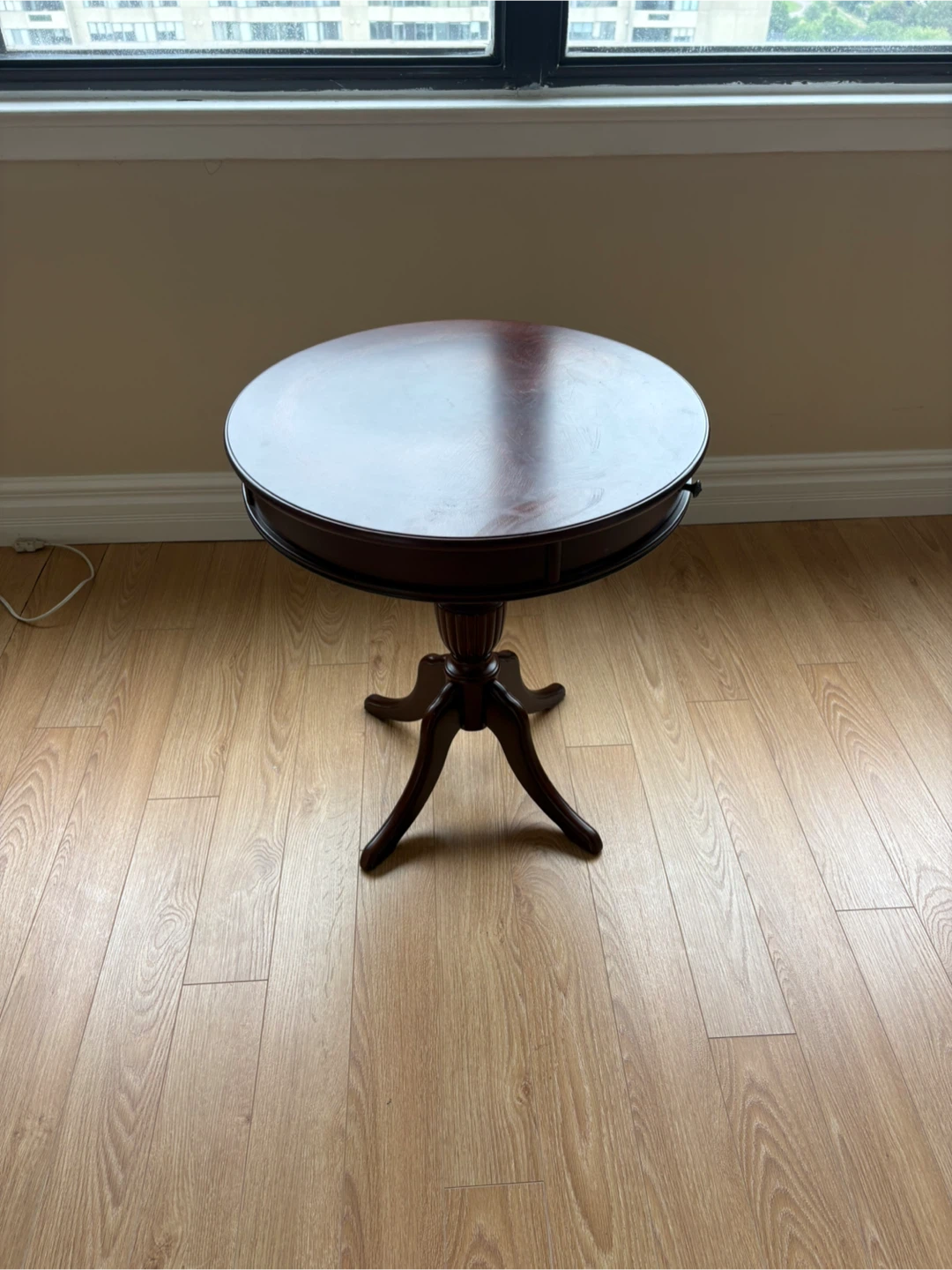 Free delivery used Round wooden end table with drawer - photo 4