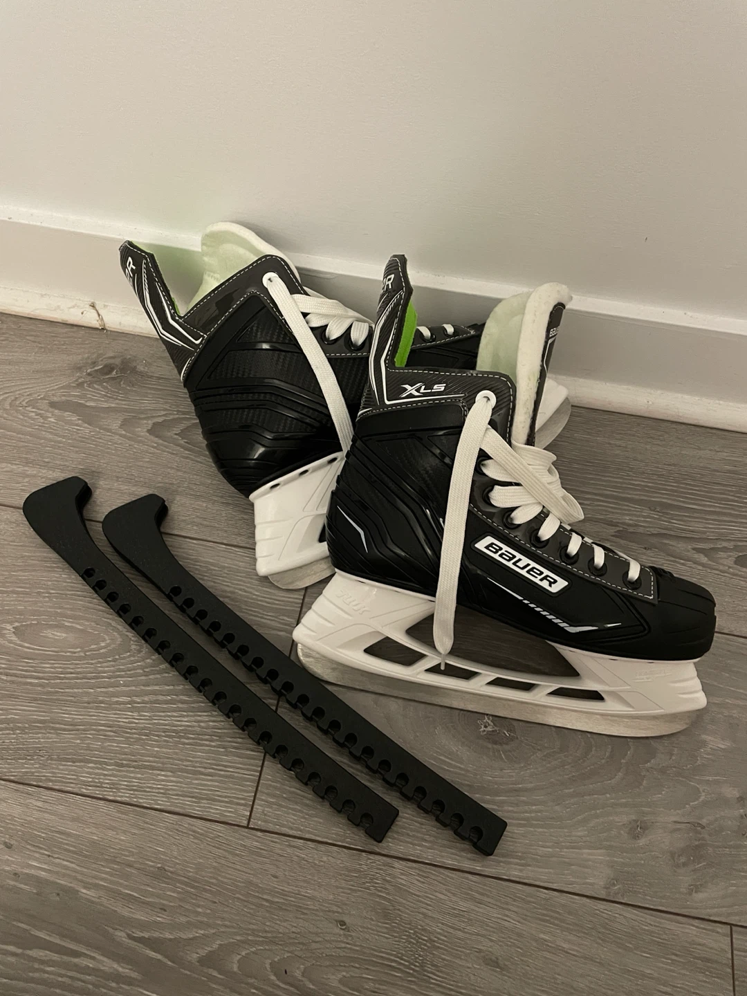 Bauer XLS Hockey Skates Size 5 Black - photo 4