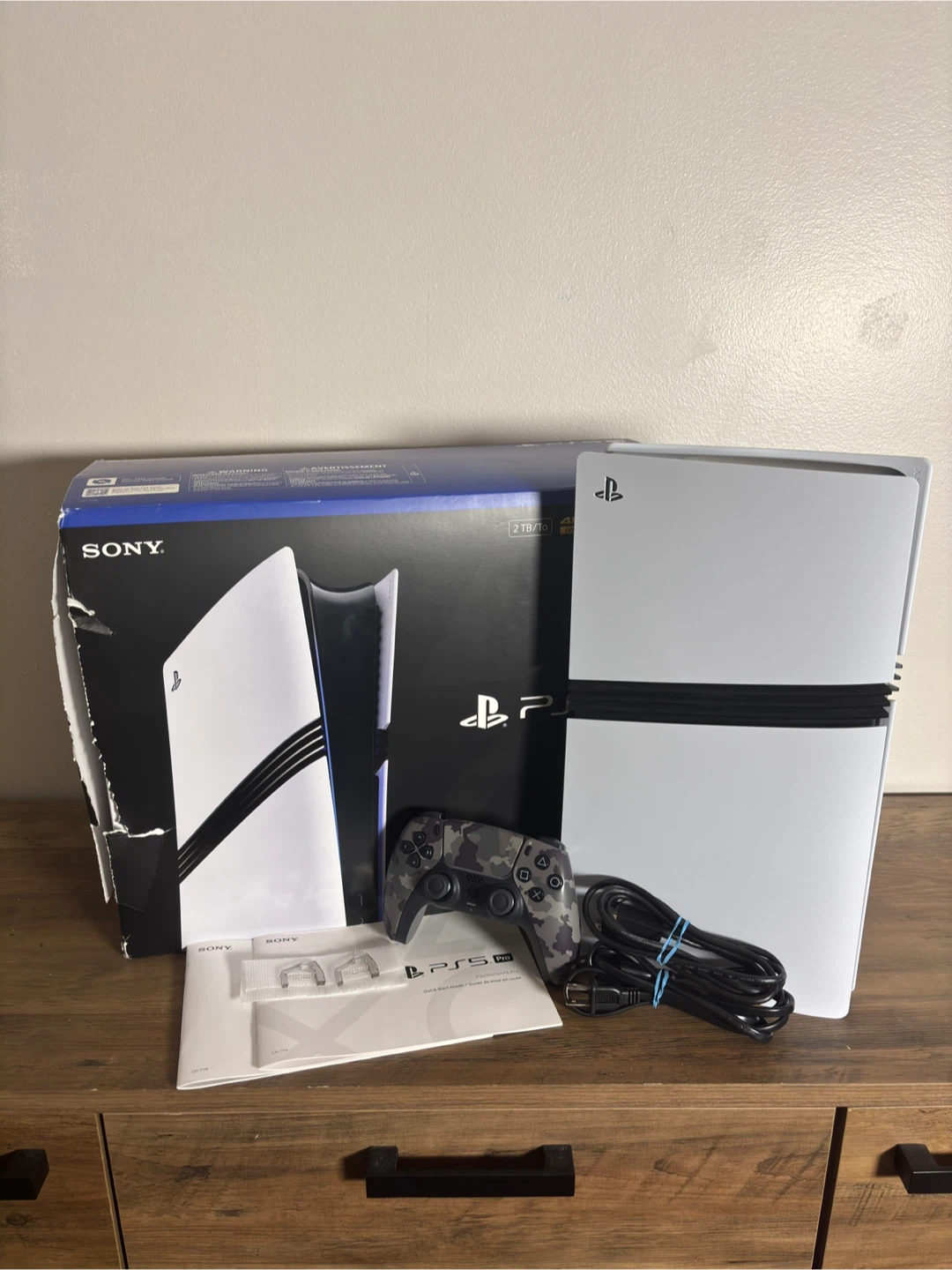 PS5 Pro 2TB + Controller & Box - Limited Time!