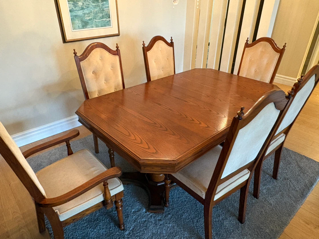 Free delivery used Wooden Dining Table with 6 Chairs - photo 4