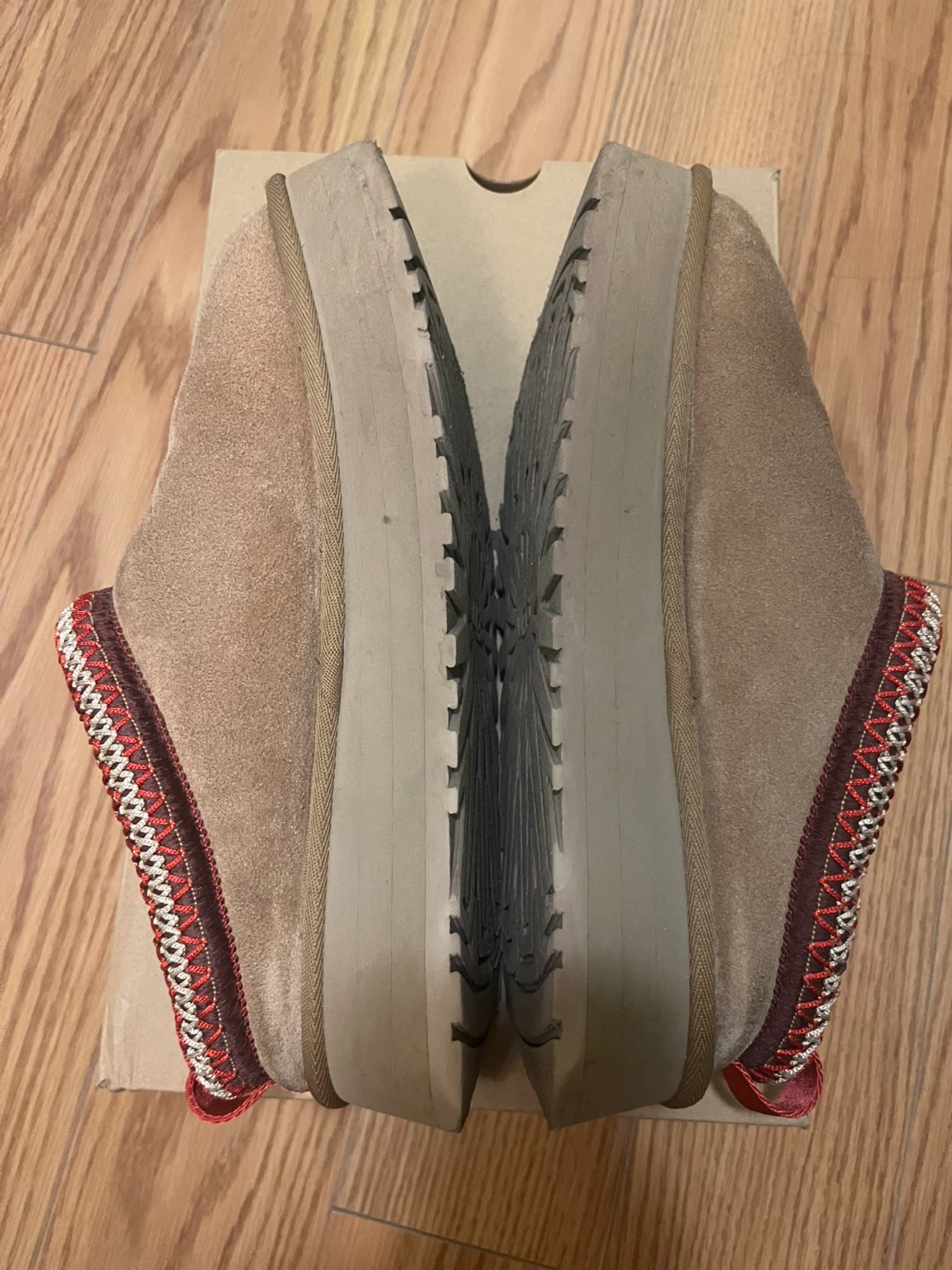 US 8 Ugg Tazz II in Chestnut - photo 4