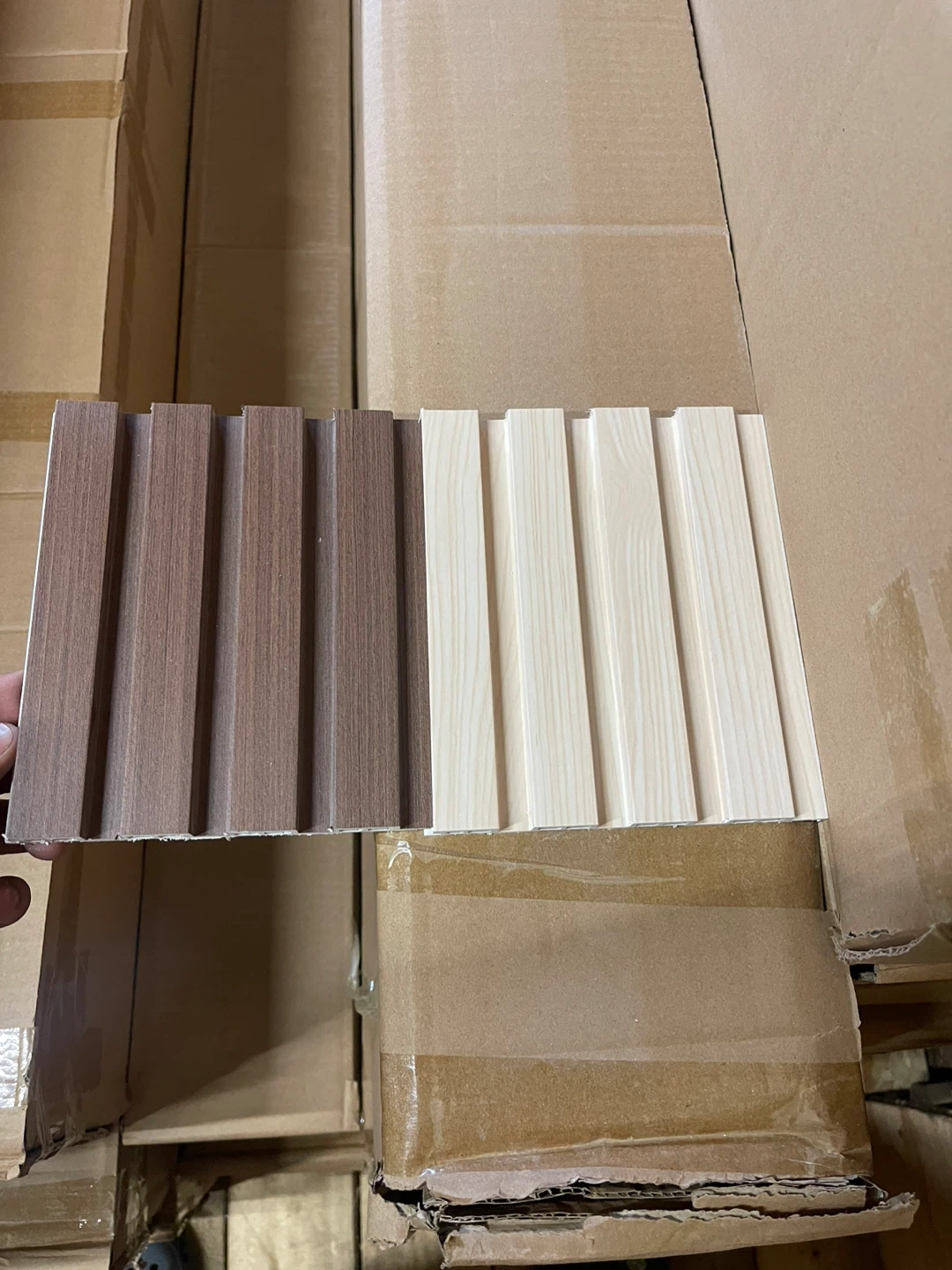 WPC Fluted Wall Panels – Box of 10 – 9.5ft x 6.5” - photo 2