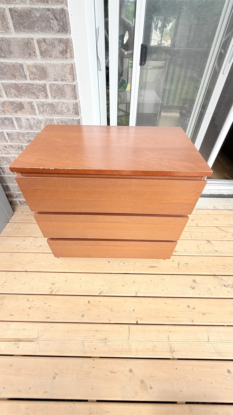 Dresser