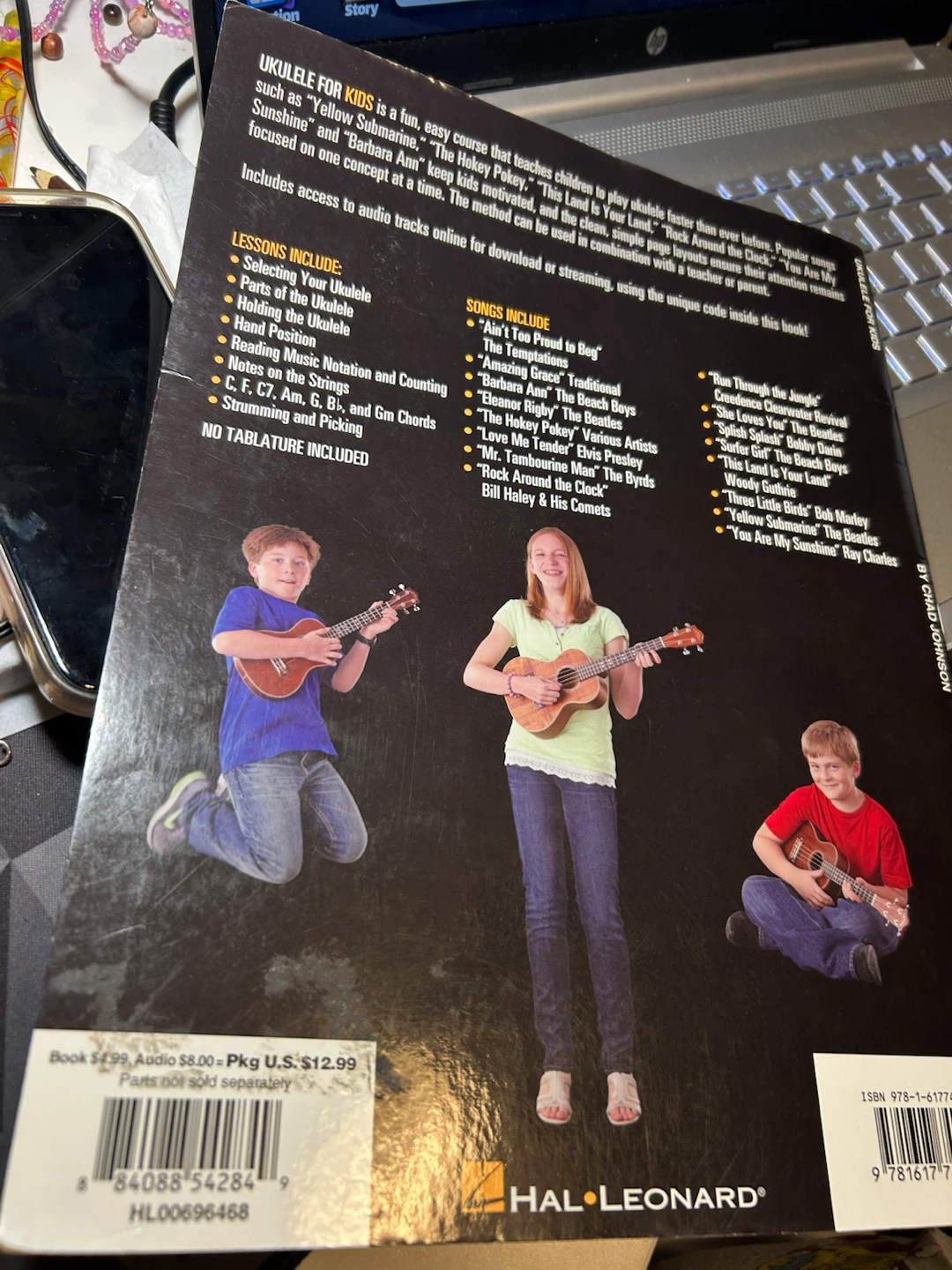 Ukulele book for beginners - photo 2