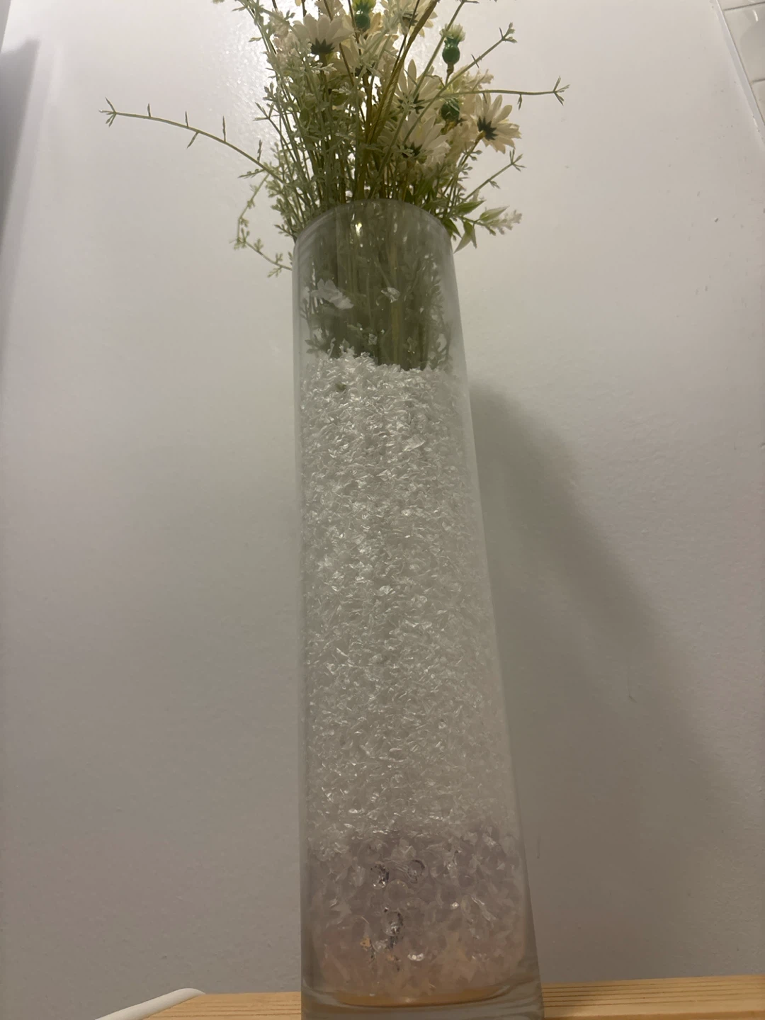 Glass Vase with Faux Daisy Arrangement - photo 3