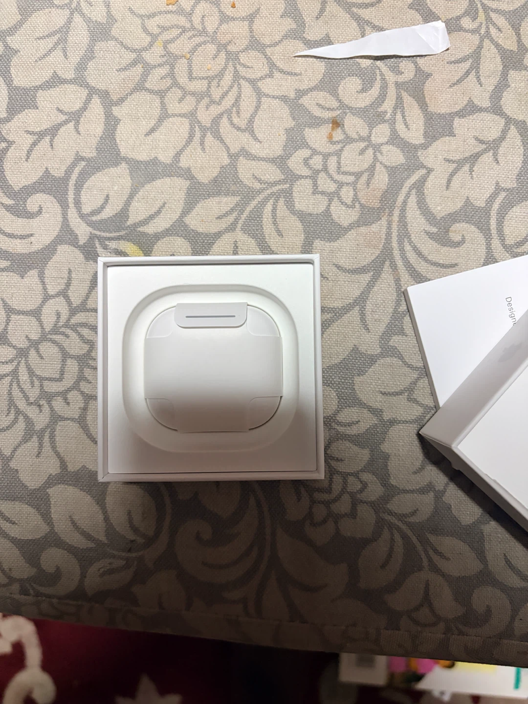Apple AirPods 4 - White - photo 3