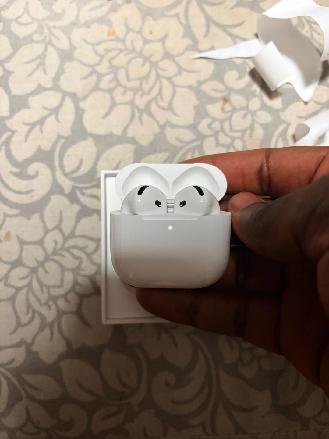 Apple AirPods 4 - White - photo 5