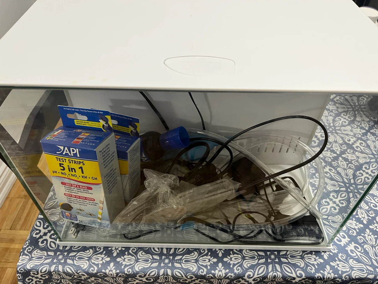 Aquarium With Supplies - photo 3