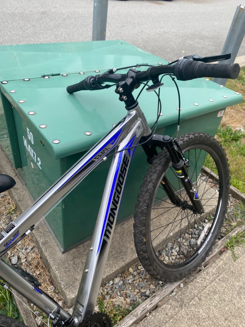 Mongoose Mountain Bike - photo 3